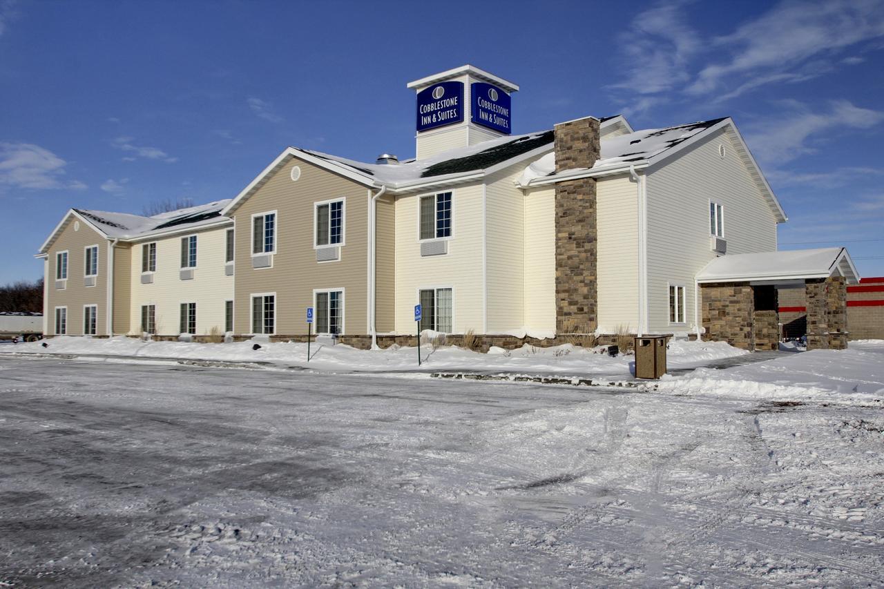 Cobblestone Inn & Suites - Carrington Exterior foto